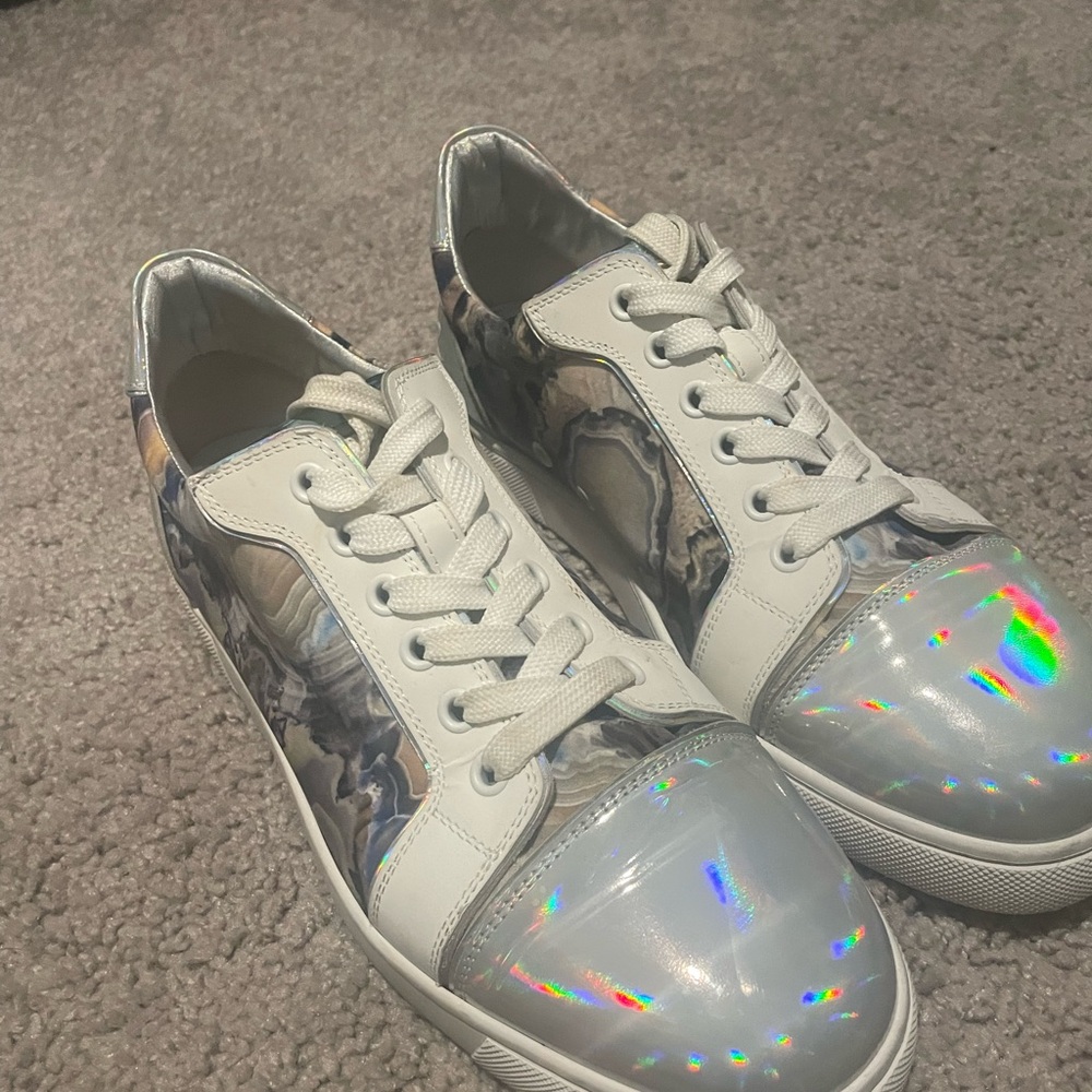 Viera Flat Christian Louboutin Sneakers